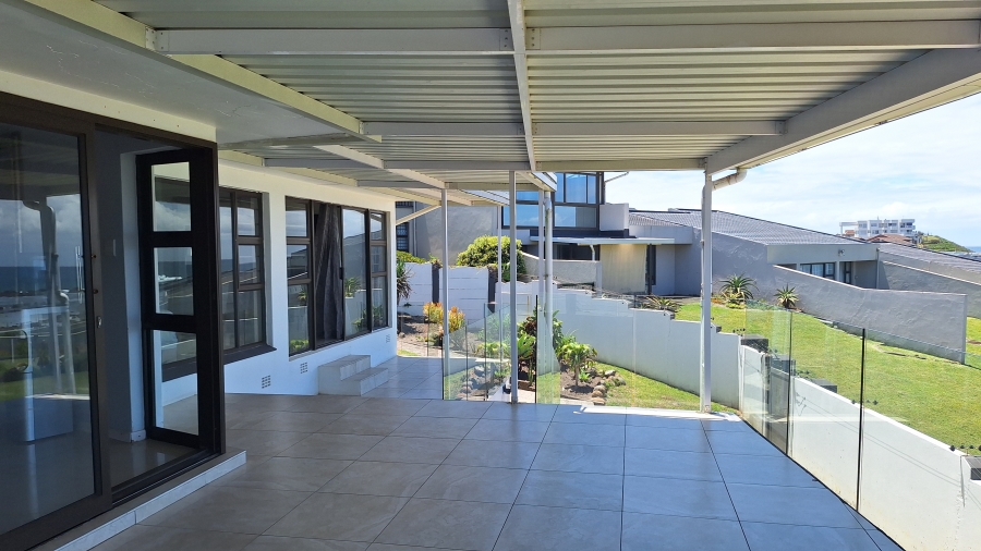 4 Bedroom Property for Sale in Gonubie Eastern Cape